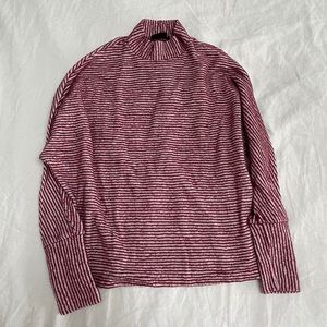 URBAN OUTFITTERS LONG SLEEVE